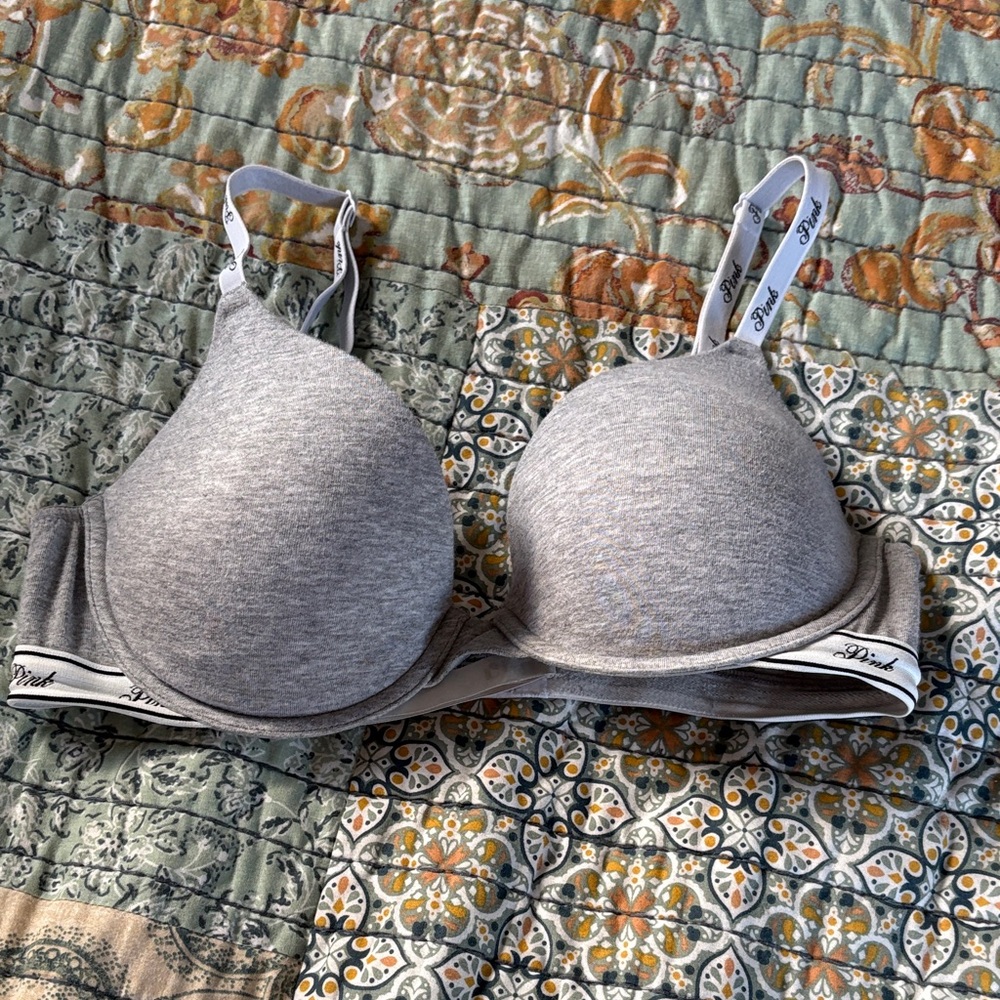 PINK Victoria's Secret Heather Gray Padded T-Shirt Bra